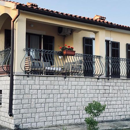 Apartman Ostrea *** ベール エクステリア 写真